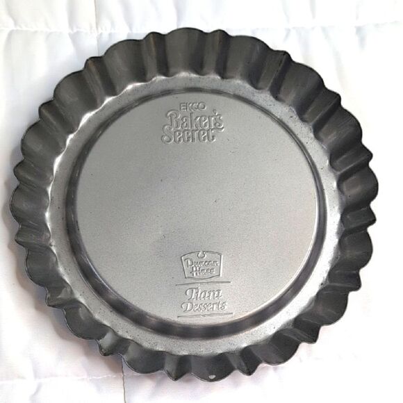 Ekco Baker's Secret Duncan Hines Tiara Desserts Tart Pie Cake Plate - Picture 1 of 4